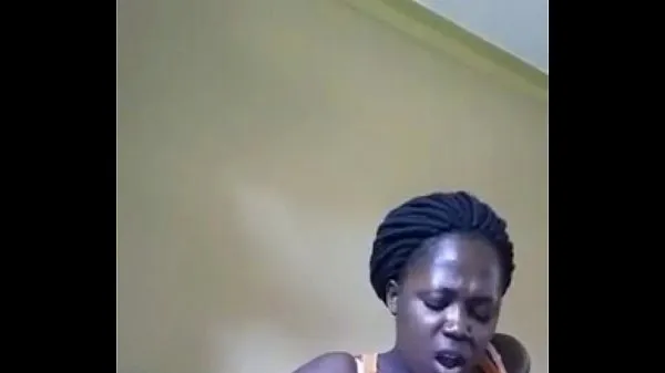 Fersk Zambian girl masturbating till she squirts stasjonsrør