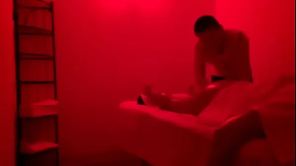 Čerstvé Asian Man Massage Drive Tube