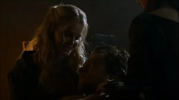 Tubo de unidad Alfie Allen sexo y castración en Games of Thrones S03E07 nuevo