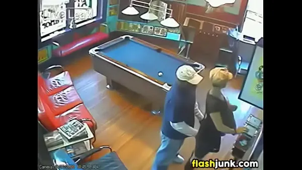 Świeża stranger caught having sex on CCTV rura napędowa