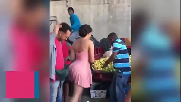 Frisches leckere Brünette in der Heimatstadt MarktDrive Tube