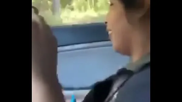 Girl sucks dick in car Tiub pemacu baharu