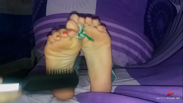 Čerstvá trubica pohonu Tickle feet challenge (Try not to ring a bell