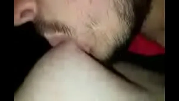 Friss Tit sucking meghajtócső