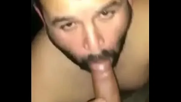 Nuovo Mature man eats a huge cocktubo di guida