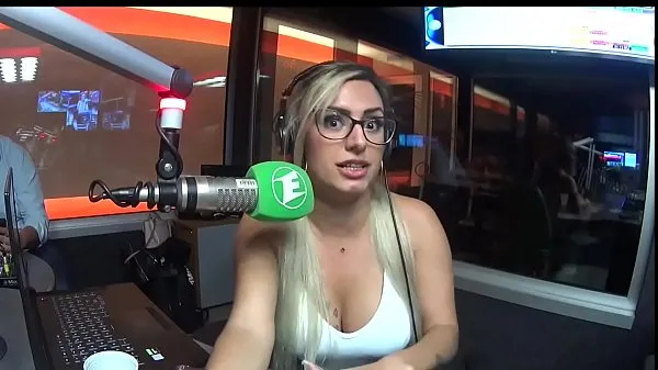 Nouveau tube de lecteur Teaser: PornCast avec Emme White, Mia Linz, Caio Arbex