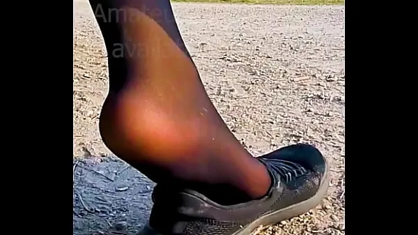 Fresh Shoeplay Dangling Dipping Nylons sneakers Feet footfetish clip video foot toe Girl slips out of her sweaty stinky shoes drive Tube