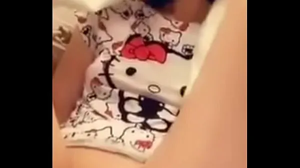 Fersk Hello Kitty teen pisses seductively stasjonsrør