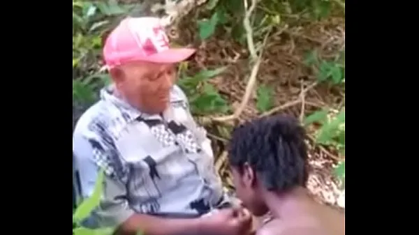 Tubo de unidad Joven grabada en la selva nuevo