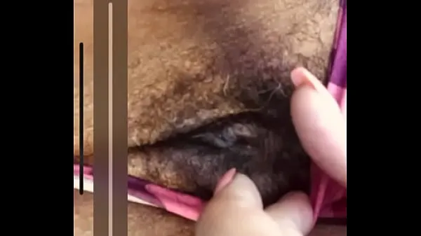 新鲜的Married Neighbor shows real teen her pussy and tits驱动管