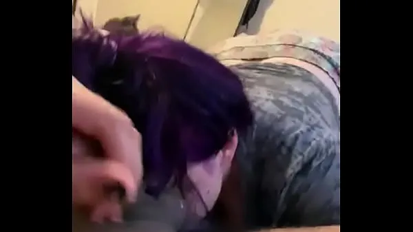 Sveža Blue Haired Thot Sucking BBC And Eating Ass pogonska cev