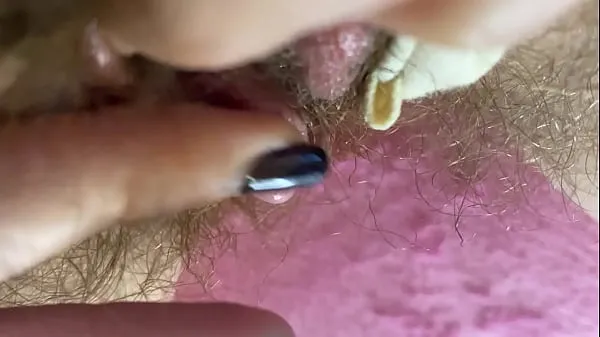 Nouveau tube de lecteur Extrême Gros plan Gros clitoris Frotter l'orgasme chatte poilue humide