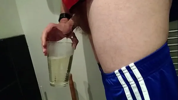 Färsk NorthSubA drinking my own piss, cum and spit drive Tube