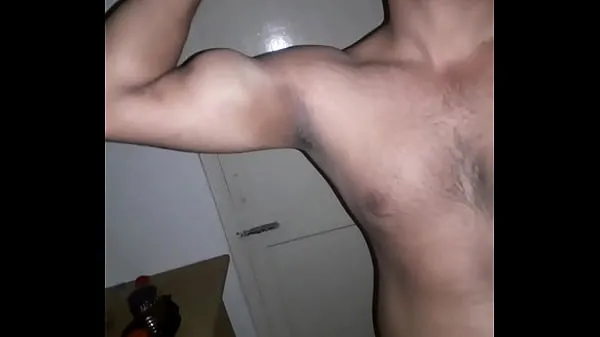 Sexy body show muscle man Tiub pemacu baharu