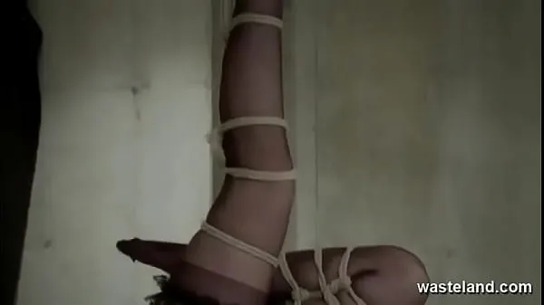 신선한 Upside Down Suspended For Ultimate Access In Hot BDSM Kink Fest 드라이브 튜브