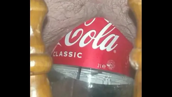 Tubo de transmissão Garrafa de Coca-Cola de 2 litros fodendo minha bunda novo