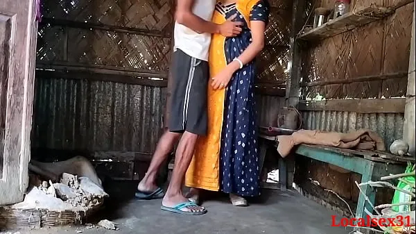 Tubo de unidad Aferrarse a los hijos con la esposa compartida y follar al aire libre (video oficial de Localsex31 nuevo
