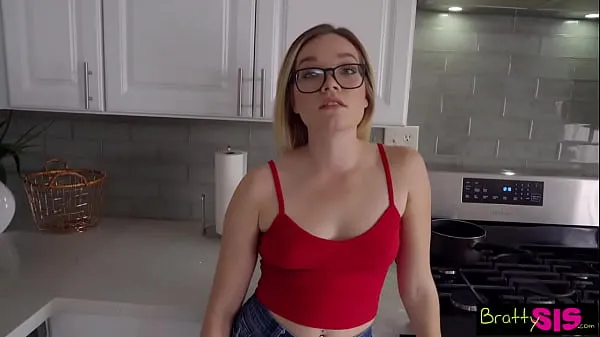 Fresh I will let you touch my ass if you do my chores" Katie Kush bargains with Stepbro -S13:E10 drive Tube