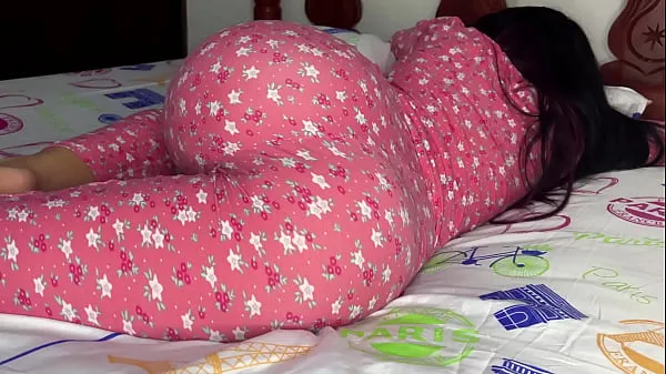 Fersk I can't stop watching my Stepdaughter's Ass in Pajamas - My Perverted Stepfather Wants to Fuck me in the Ass stasjonsrør