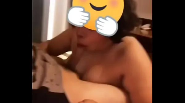 新鲜的Mature woman eats young man驱动管